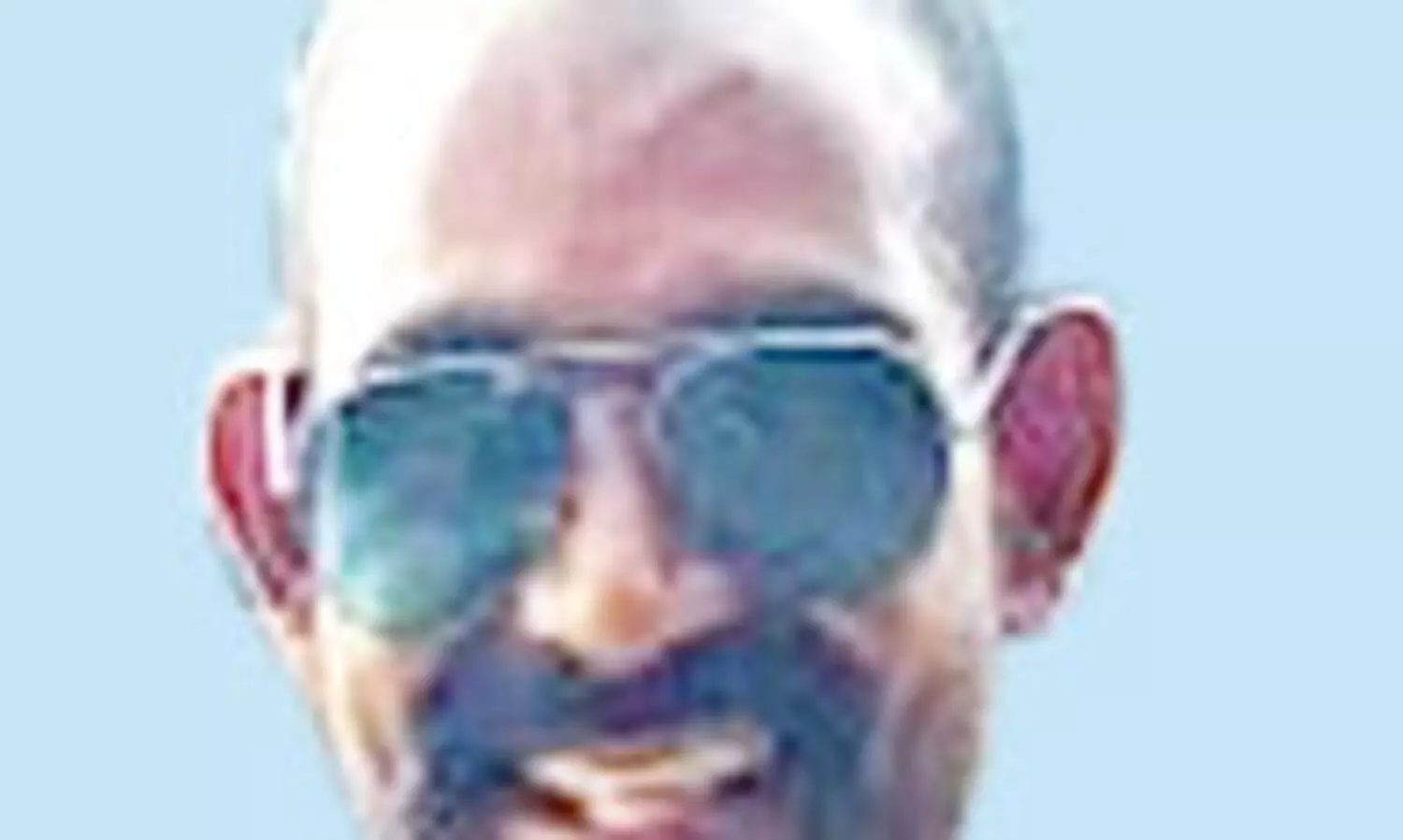 റോ​ഡ​രി​കി​ൽ പ​രി​ക്കേ​റ്റ് കി​ട​ന്ന യു​വാ​വ് മ​രി​ച്ചു