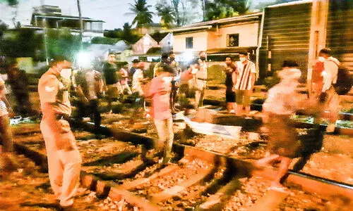 പരിക്കേറ്റയാൾ റെയിൽവേ ട്രാക്കിനു​ സമീപം രക്​തം വാർന്ന്​ കിടന്നത്​ അരമണിക്കൂർ