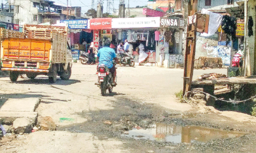 തേ​ക്ക​ടി ബൈ​പാ​സ് പു​ന​ർ​നി​ർ​മാ​ണം: പ്ര​തി​ഷേ​ധ​വു​മാ​യി നാ​ട്ടു​കാ​ർ