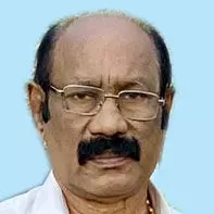 ട​റ​സി​ൽ ക​യ​റു​ന്ന​തി​നി​ടെ വീ​ണ് ഗൃ​ഹ​നാ​ഥ​ൻ മ​രി​ച്ചു