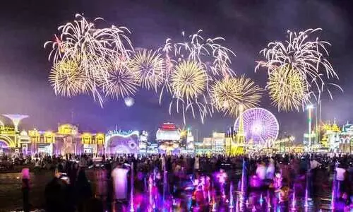 ഗ്ലോ​ബ​ൽ വി​ല്ലേ​ജി​ൽ വെ​ടി​ക്കെ​ട്ട് പു​ന​രാ​രം​ഭി​ക്കു​ന്നു