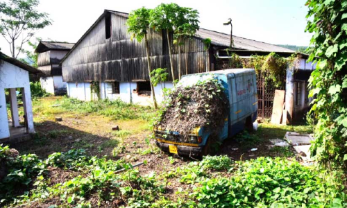 താഴുവീണ് 11 വർഷങ്ങൾ; ഓർമയുണ്ടോ ലാറ്റക്​സ് ഫാക്​ടറി...?