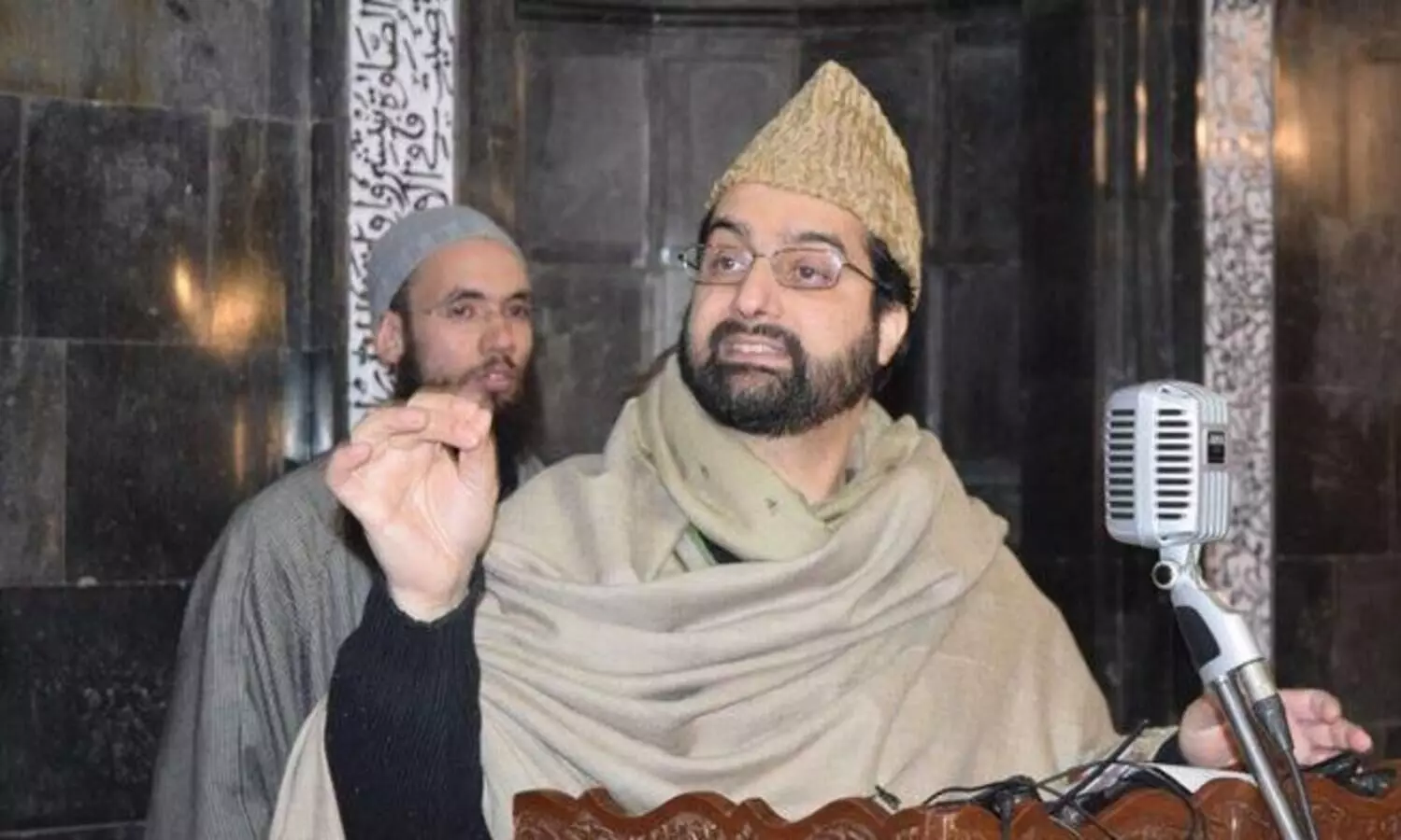 ഹുർറിയത്ത്​ നേതാവ്​ മീർവായിസ്​ ഉമർ ഫാറൂഖിന്​ 19 മാസത്തിനു ശേഷം വീട്ടുതടങ്കലിൽനിന്ന്​ മോചനം