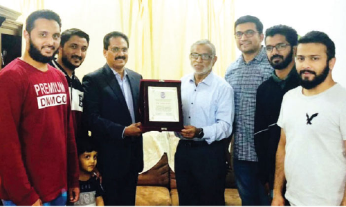 എം.​ഇ.​എ​സ് കു​വൈ​ത്ത് യാ​ത്ര​യ​യ​പ്പ് ന​ല്‍കി