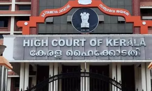 താൽക്കാലികക്കാരെ സ്ഥിരപ്പെടുത്തുന്നത്​ ഹൈകോടതി തടഞ്ഞു; തുടര്‍നടപടികള്‍ പാടില്ല