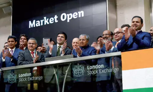 pinarayi vijayan kiifb