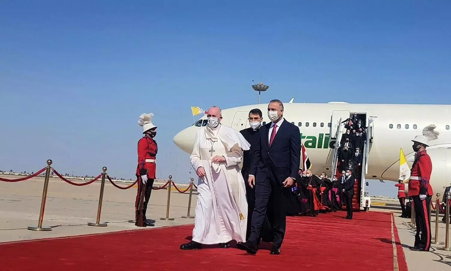 പോ​പ്പിനെ വരവേറ്റ്​ ഇ​റാ​ഖ്​