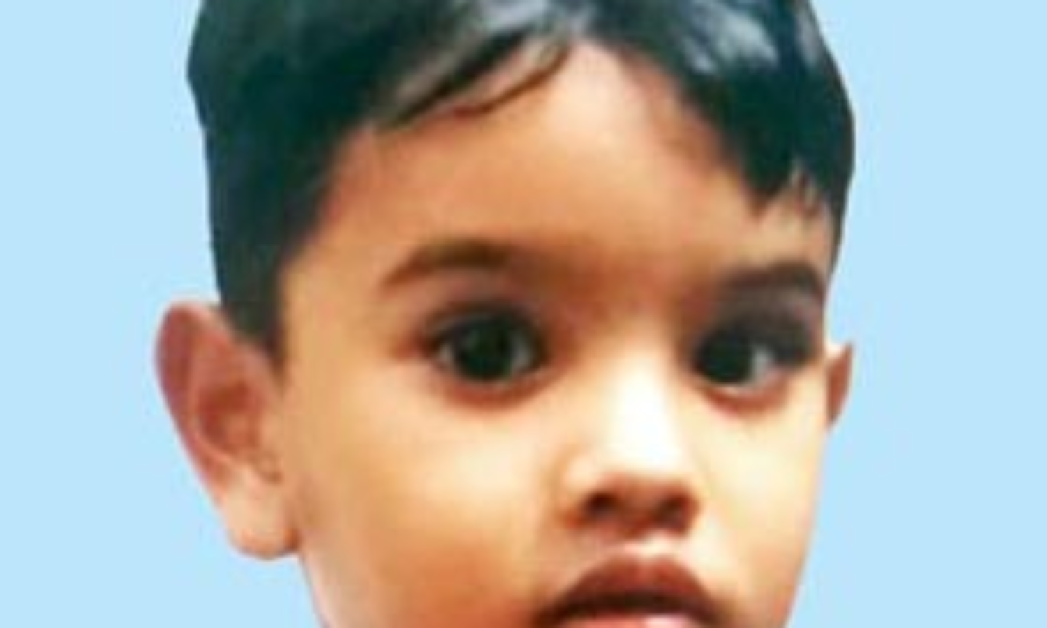 അ​മ്മ കു​ട്ടി​ക​ളെ എ​ടു​ത്ത് പു​ഴ​യി​ൽ ചാ​ടി​യ സം​ഭ​വം: ഒ​രു കു​ട്ടി മ​രി​ച്ചു