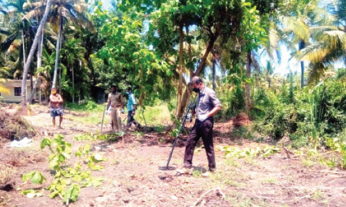 ക്ലാ​പ്പ​ന​യി​ൽ അ​സ്ഥി​കൂ​ടം ക​ണ്ടെ​ത്തി​യ സം​ഭ​വം: അ​ന്വേ​ഷ​ണം ഉൗ​ർ​ജി​തം