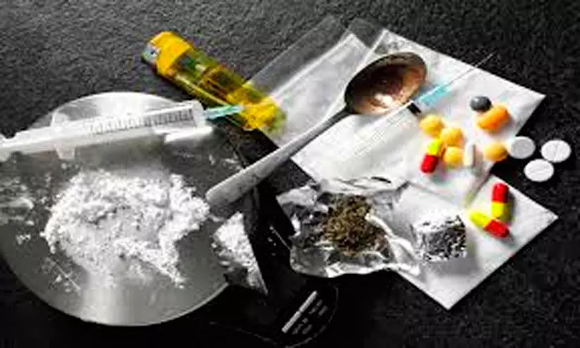 മയക്കുമരുന്ന് കടത്ത്: കേന്ദ്ര നാർകോട്ടിക് കൺട്രോൾ ബ്യൂറോയും അന്വേഷിക്കും മയക്കുമരുന്ന് കടത്ത്: കേന്ദ്ര നാർകോട്ടിക് കൺട്രോൾ ബ്യൂറോയും അന്വേഷിക്കും