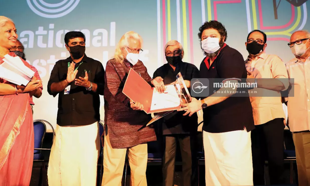 സുവര്ണചകോരം ദിസ് ഈസ് നോട്ട് എ ബറിയൽ ബട്ട് എ റിസ്റക്ഷന് സുവര്ണചകോരം ദിസ് ഈസ് നോട്ട് എ ബറിയൽ ബട്ട് എ റിസ്റക്ഷന്