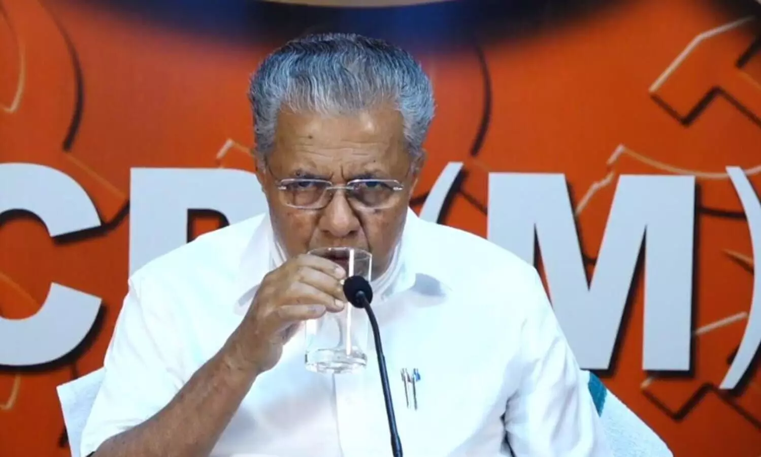 കേരളത്തിൽ തെരഞ്ഞെടുപ്പ് പ്രചാരണം കേന്ദ്ര ഏജൻസികൾ സ്വമേധയാ ഏറ്റെടുത്തിരിക്കുകയാണെന്ന് മുഖ്യമന്ത്രി