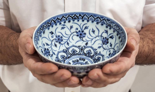 Porcelain bowl bought at yard sale turns out to