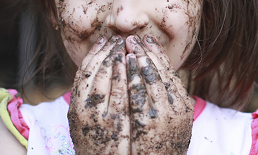 കുട്ടികള് കല്ലും മണ്ണും തിന്നുന്നത് മാനസിക പ്രശ്നമോ..? കുട്ടികള് കല്ലും മണ്ണും തിന്നുന്നത് മാനസിക പ്രശ്നമോ..?