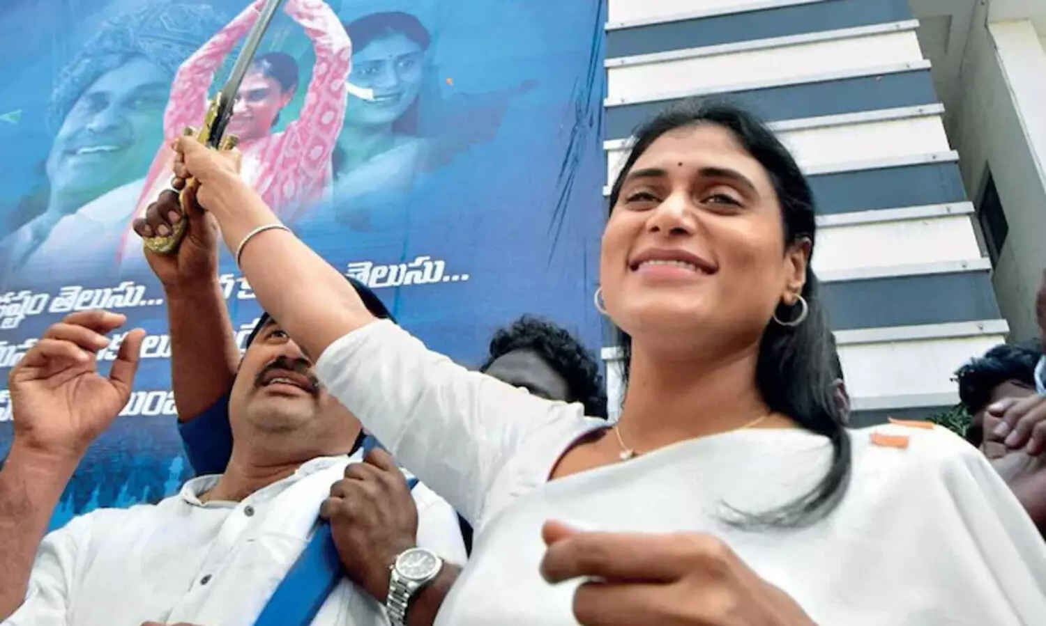 തെലങ്കാന വാഴാൻ റെഡ്​ഡി കുടുംബത്തിൽനിന്ന്​ അവൾ വരുന്നു...​