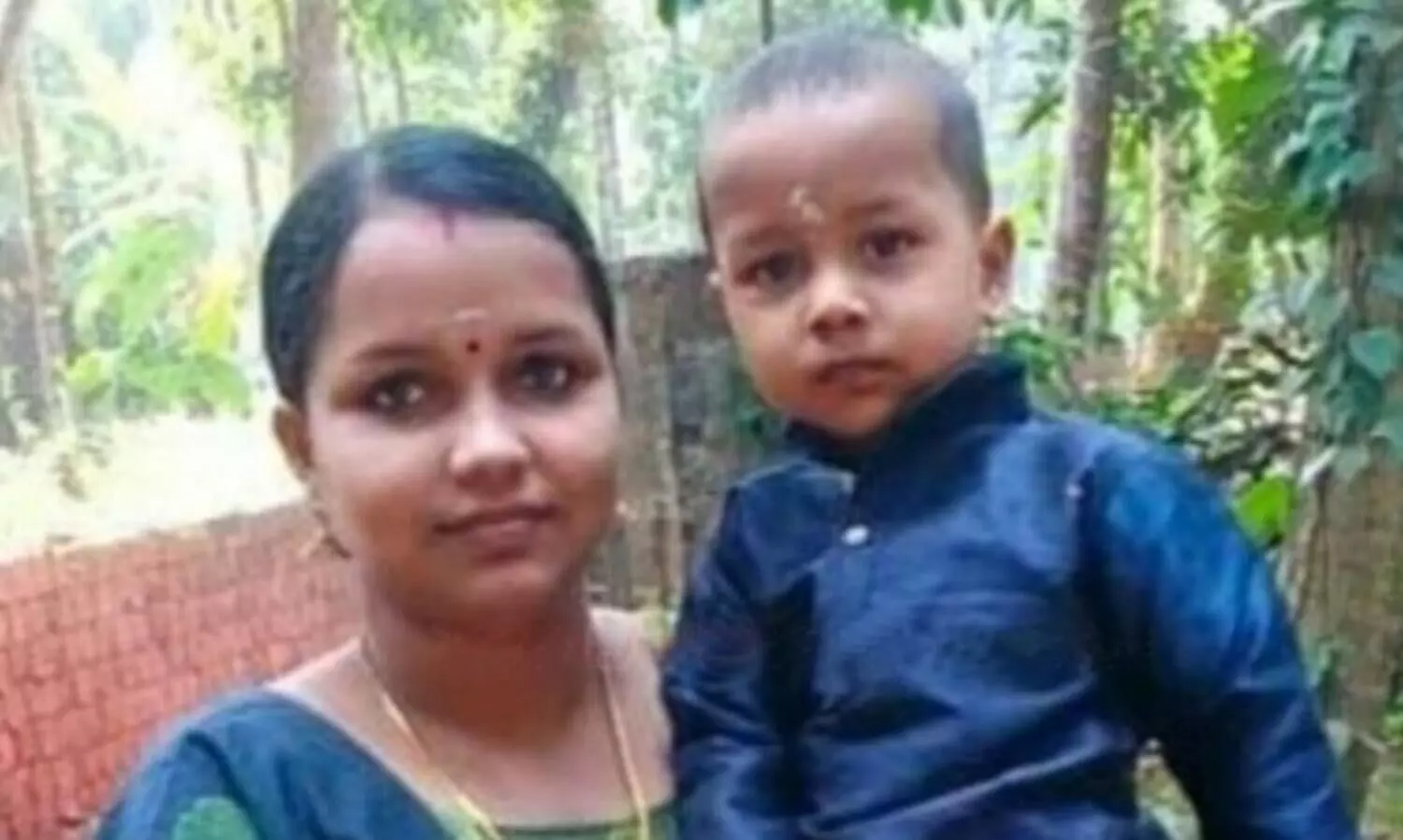 അമ്മയും പിഞ്ചു മകനും ട്രെയിനിടിച്ച്​ മരിച്ചു