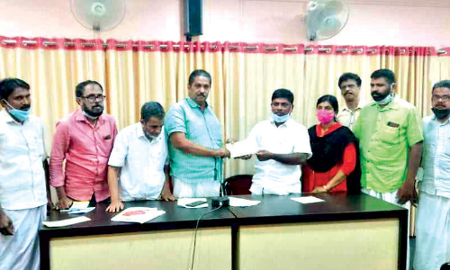 സഹായ ഹസ്തം തേടി...