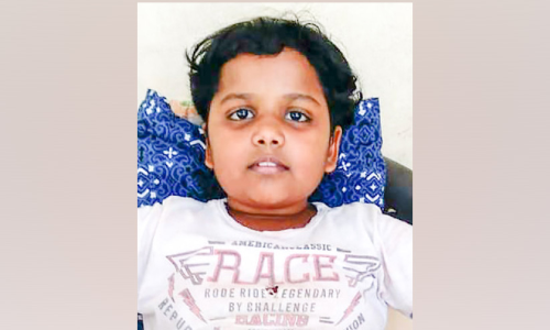 അപൂർവരോഗം ബാധിച്ച എട്ടുവയസ്സുകാരി കനിവുതേടുന്നു