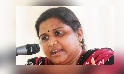 ശ്രീ​ജ നെ​യ്യാ​റ്റി​ന്‍ക​ര​യെ അ​പ​മാ​നി​ച്ച പൊ​ലീ​സു​കാ​ര​ന് സ​സ്പെ​ൻ​ഷ​ൻ