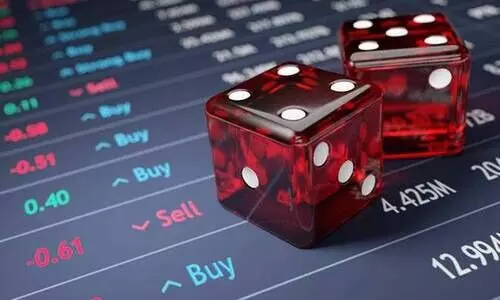 40 മിനിറ്റിനുള്ളിൽ നിക്ഷേപകർക്ക് നഷ്ടമായത് 5 ലക്ഷം കോടി; തകർന്നടിഞ്ഞ് ഇന്ത്യൻ ഓഹരി വിപണി