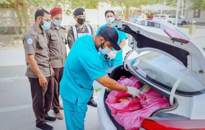 നി​യ​മ​വി​രു​ദ്ധ​മാ​യി ക​ട​ത്തി​യ 200 കി​ലോ മാം​സം പി​ടി​കൂ​ടി