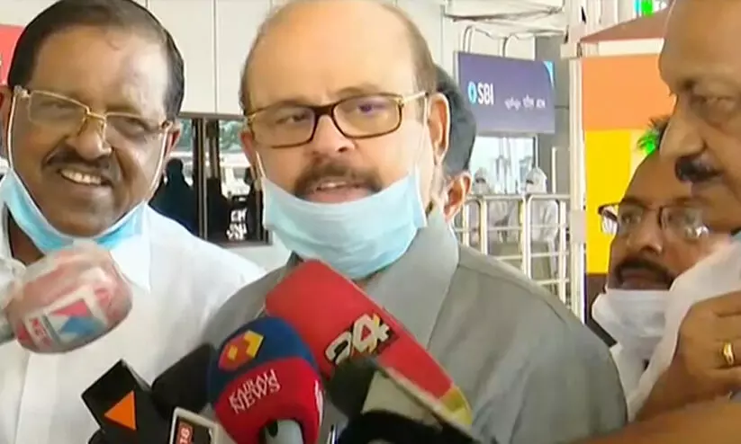 കോൺഗ്രസ് എം.പിമാർ മത്സരിക്കില്ല; മത്സരിക്കണമോ എന്ന് മുല്ലപ്പള്ളിക്ക് തീരുമാനിക്കാം -താരീഖ് അൻവർ കോൺഗ്രസ് എം.പിമാർ മത്സരിക്കില്ല; മത്സരിക്കണമോ എന്ന് മുല്ലപ്പള്ളിക്ക് തീരുമാനിക്കാം -താരീഖ് അൻവർ