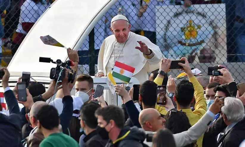 സാഹോദര്യവും സമാധാനവും പുലരട്ടെ; മാർപ്പാപ്പയുടെ ഇറാഖിലെ ചരിത്രസംഗമത്തിന് പരിസമാപ്തി സാഹോദര്യവും സമാധാനവും പുലരട്ടെ; മാർപ്പാപ്പയുടെ ഇറാഖിലെ ചരിത്രസംഗമത്തിന് പരിസമാപ്തി