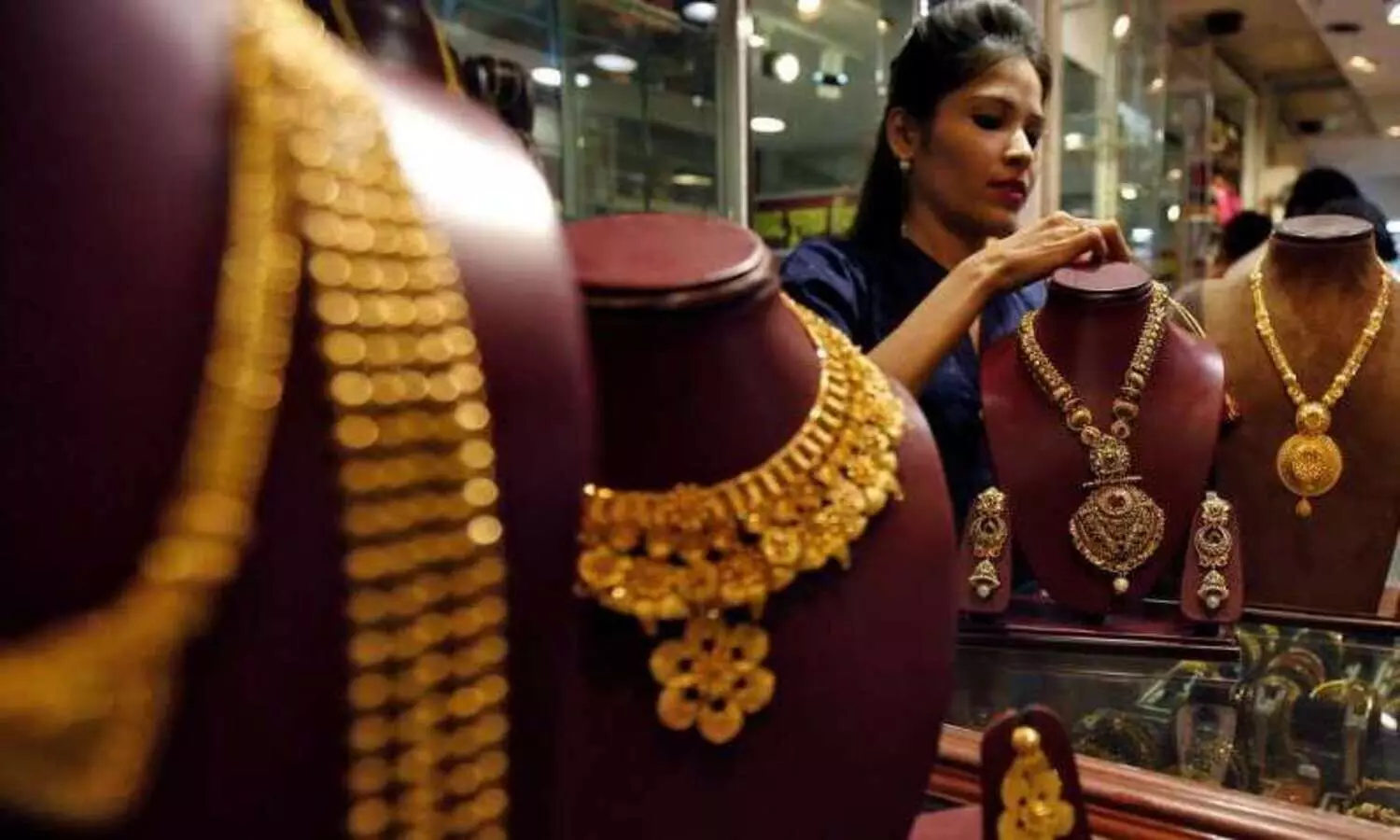 സ്വർണവില പവന് 240 രൂപ കുറഞ്ഞു