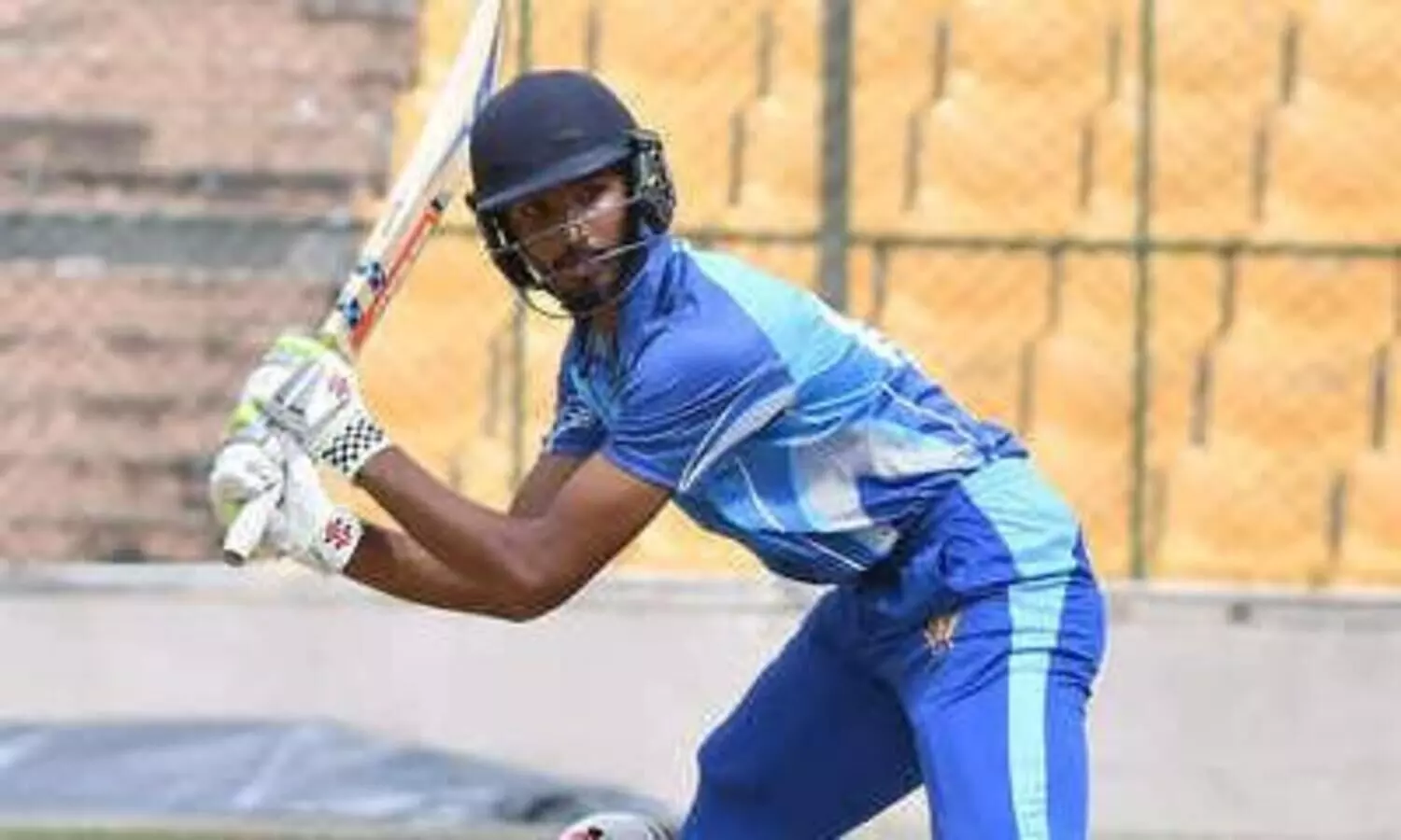 സെഞ്ച്വറിയടിച്ച്​ സമർഥും ദേവ്​ദത്തും; കേരളത്തിനുമുന്നിൽ റൺമല തീർത്ത്​ കർണാടക