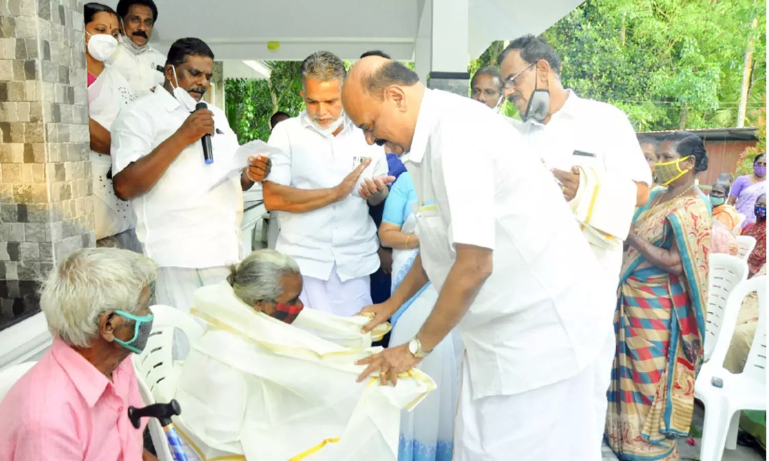 മണ്ഡലത്തിൽ സജീവമായി മാണി സി.കാപ്പൻ