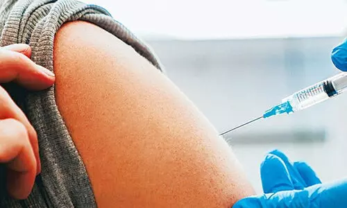 അനർഹർ വാക്സിൻ സ്വീകരിച്ചു,  പ്രോ​േട്ടാകോൾ നോക്കിയില്ല