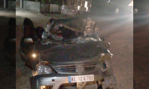 നിർത്തിയിട്ട ലോറിക്ക്​ പിന്നിൽ കാറിടിച്ച്​ പിഞ്ചുകുഞ്ഞ് മരിച്ചു; അഞ്ചുപേർക്ക് പരിക്ക്