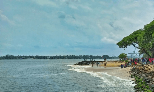 കടലിൽ വീണ മത്സ്യത്തൊഴിലാളിയെ കണ്ടെത്തിയില്ല