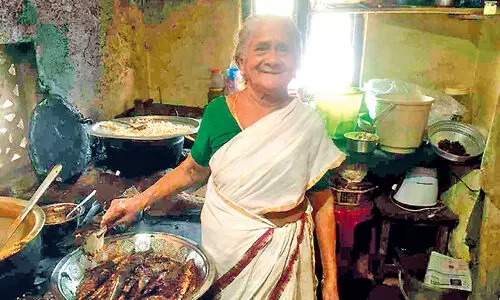 പാ​ർ​വ​തി അ​മ്മ​യു​ടെ രു​ചി​പ്പെ​രു​മ​ക്ക് അ​ര​നൂ​റ്റാ​ണ്ട്​