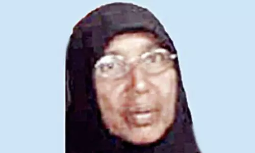 പു​ല്ല​രി​യാ​ൻ പോ​യ സ്ത്രീ ​മ​രി​ച്ച​നി​ല​യി​ൽ