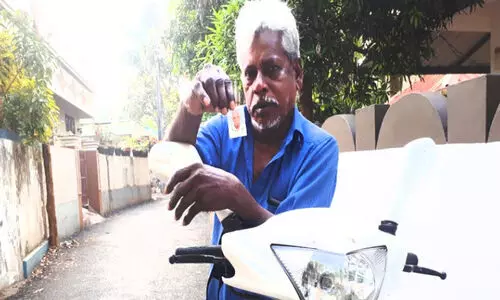 കാണാതായ പിതാവിനെത്തേടി അലയുകയാണ് സുബ്രഹ്മണ്യൻ