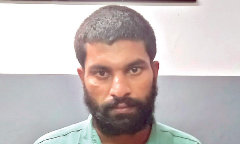 യുവാവ് മലപ്പുറം ജില്ലയിൽ പ്രവേശിക്കുന്നത് വിലക്കി യുവാവ് മലപ്പുറം ജില്ലയിൽ പ്രവേശിക്കുന്നത് വിലക്കി