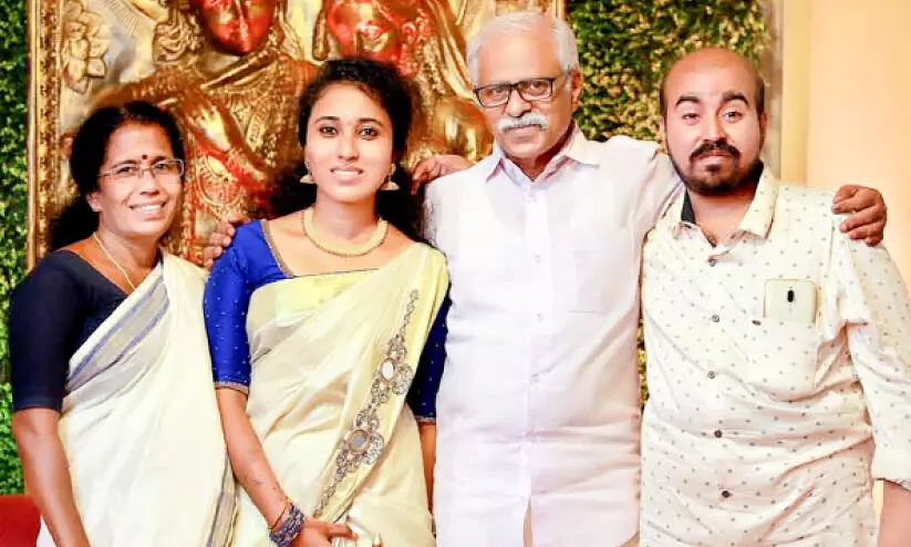 വീട്ടുകാര്യവും നാട്ടുകാര്യവുമായി രാജേശ്വരി വീട്ടുകാര്യവും നാട്ടുകാര്യവുമായി രാജേശ്വരി