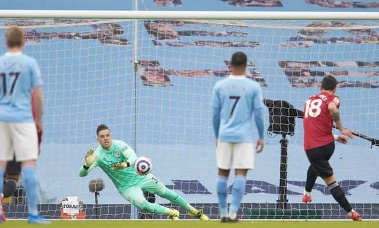 ഡെർബിയിൽ വീണത് രണ്ടാമന്മാരോട്; കിരീട പ്രതീക്ഷ മങ്ങുമോ സിറ്റിക്ക്? ഡെർബിയിൽ വീണത് രണ്ടാമന്മാരോട്; കിരീട പ്രതീക്ഷ മങ്ങുമോ സിറ്റിക്ക്?