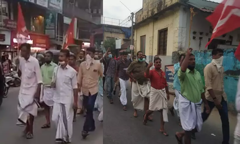 സ്ഥാനാർഥി നിർണയം; കുറ്റ്യാടിയിലും സി.പി.എം പ്രവർത്തകരുടെ പ്രതിഷേധ പ്രകടനം സ്ഥാനാർഥി നിർണയം; കുറ്റ്യാടിയിലും സി.പി.എം പ്രവർത്തകരുടെ പ്രതിഷേധ പ്രകടനം