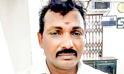 satheeshan nudity display