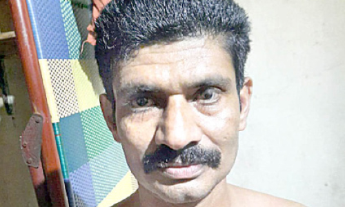 എട്ടുവർഷമായി മുങ്ങിനടന്ന പി​ടി​കി​ട്ടാ​പ്പു​ള്ളി​യെ പിടികൂടി