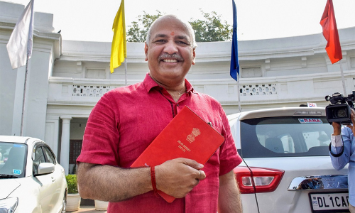 ഡൽഹിയിലെ മലിനീകരണം പരിഹരിക്കാൻ 9,394 കോടി നീക്കിവെച്ചതായി സർക്കാർ