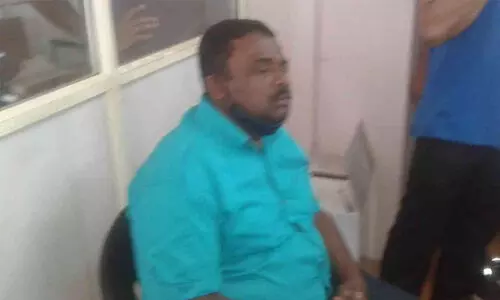 ലൈഫ് പദ്ധതിയിൽ വീടിന്​ കൈക്കൂലി: വി.ഇ.ഒ പിടിയിൽ