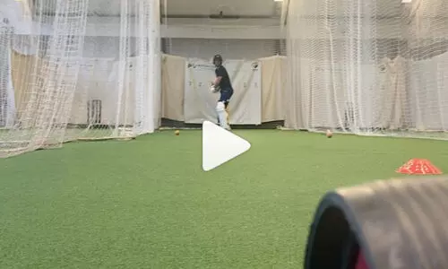 ഐ.പി.എൽ തയ്യാറെടുപ്പിനിടെ ഐഫോൺ അടിച്ചുതകർത്ത്​ ഡിവില്ലേഴ്​സ്​