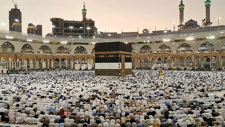 ഹ​ജ്ജ്, ഉം​റ ആ​നു​കൂ​ല്യ​ങ്ങ​ൾ: തീ​ർ​ഥാ​ട​ക​രെ സേ​വി​ക്കാ​നു​ള്ള​ താ​ൽ​പ​ര്യം പ്ര​തി​ഫ​ലി​പ്പി​ക്കു​ന്ന​ത്​ –ഹ​ജ്ജ്​ മ​ന്ത്രി