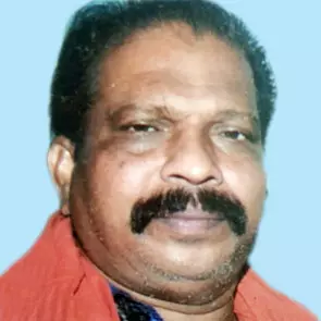 ലോറിയിടിച്ച് ബൈക്ക് യാത്രികൻ മരിച്ചു ലോറിയിടിച്ച് ബൈക്ക് യാത്രികൻ മരിച്ചു