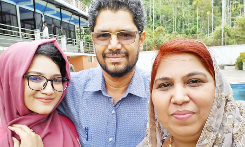 43 വ​ർ​ഷ​ത്തെ പ്ര​വാ​സം; ബ​ഷീ​ർ മ​ട​ങ്ങി