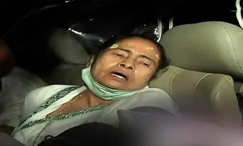 മമതയുടെ പരിക്കിനെ ചൊല്ലി​ കോൺഗ്രസിൽ ഭിന്നത; നാടകമെന്ന്​ അധീർ, ആശങ്കാജനകമെന്ന്​ ശർമ