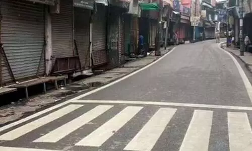 ഡൽഹി, കേരളം, മഹാരാഷ്​ട്ര, കർണാടക, യു.പി.... ലോക്​ഡൗണും കർഫ്യൂവുമായി​ 13 സംസ്​ഥാനങ്ങൾ